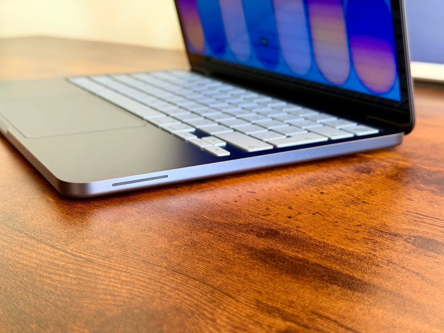 Test Apple MacBook Neo Indygo. Fot.: MenWorld.pl.