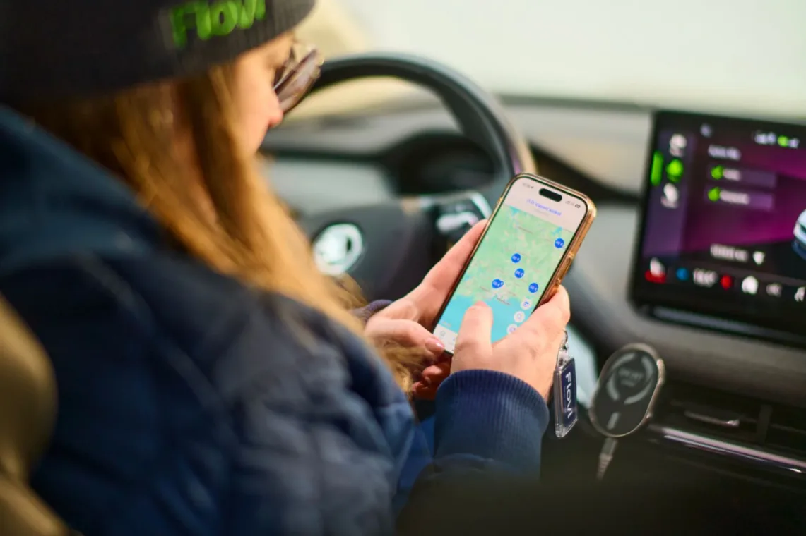 Flovi to taki Uber dla przedsiębiorstw z dużymi flotami aut.