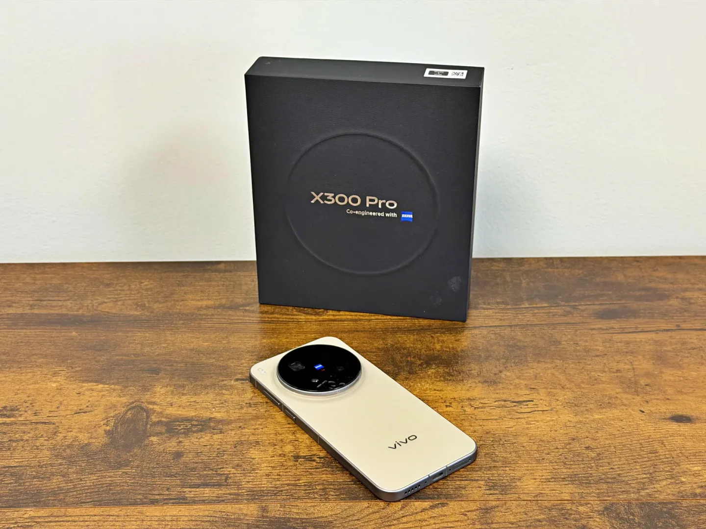 Smartfon vivo X300.
