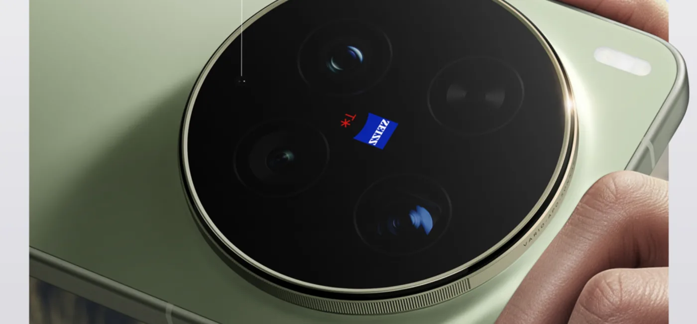 Smartfon vivo X300 Ultra.