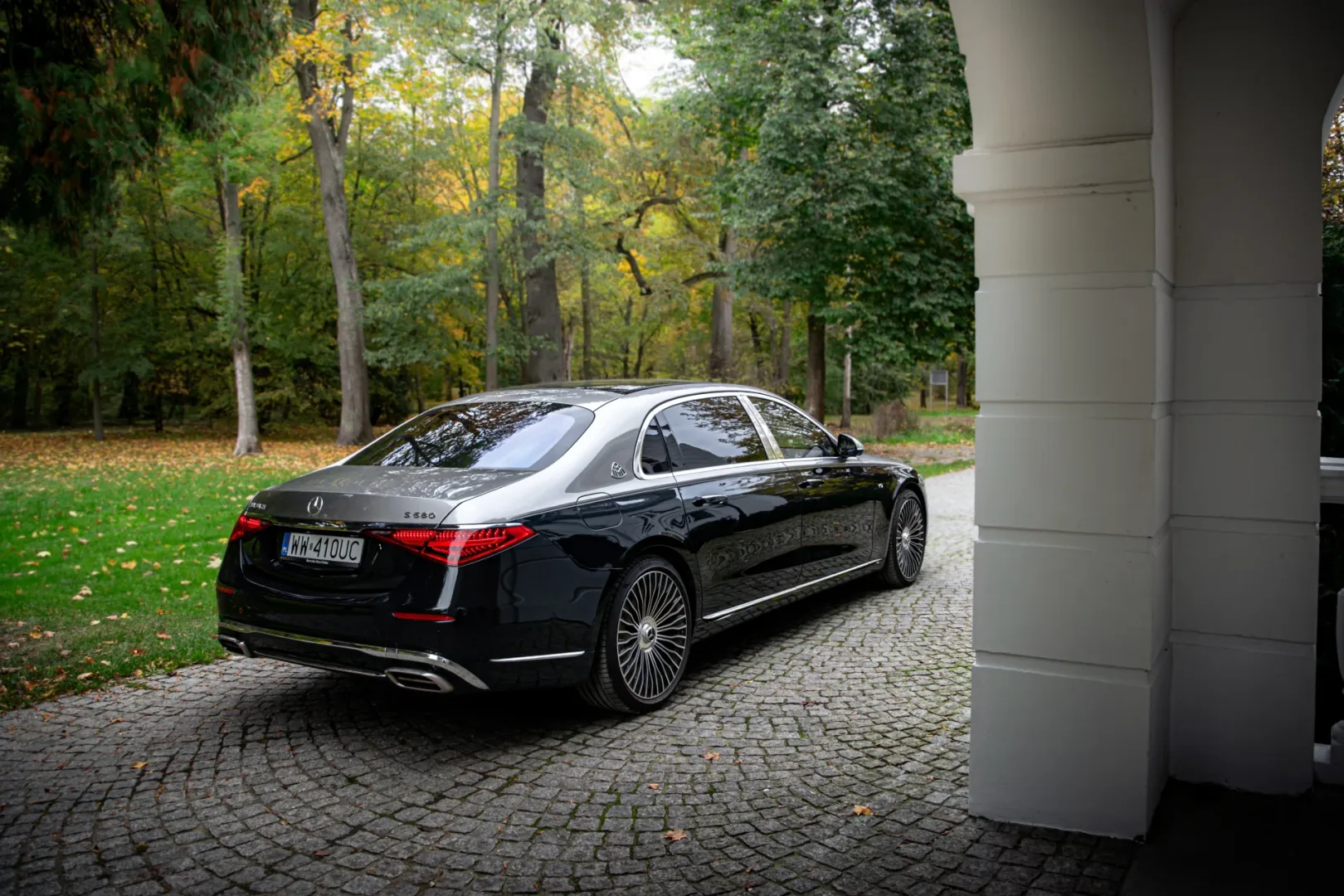 Tydzień z Mercedes-Maybach S 680. Nie wypada go prowadzić Mercedes-Maybach S 680 6.0 V12. Fot.: Ernest Dragan.