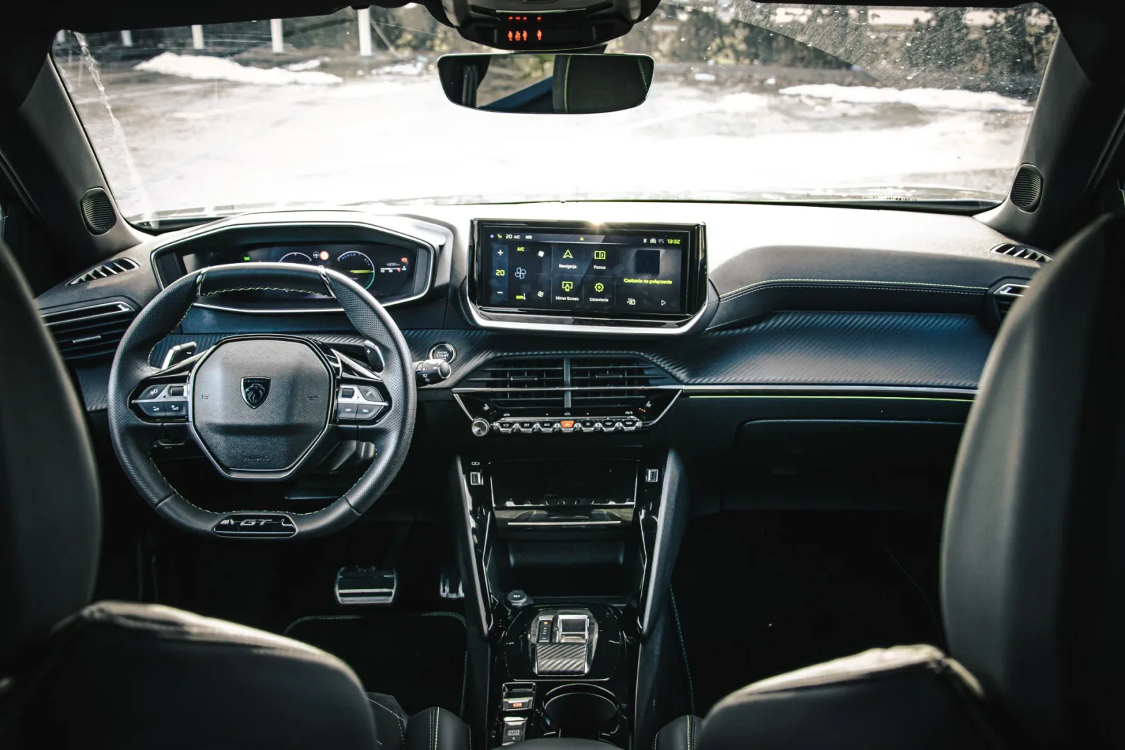 Peugeot 2008 1.2 Hybrid 136 e-DSC. Fot.: Ernest Dragan. 