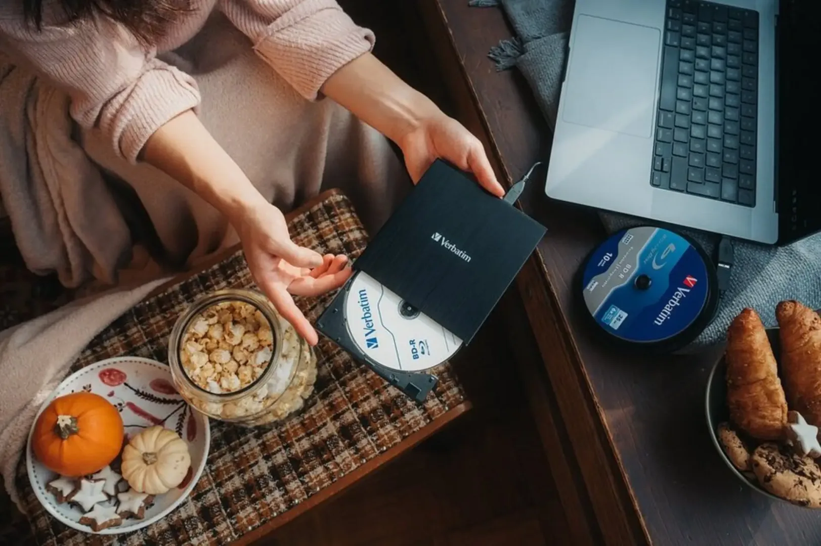 Płyty optyczne wracają? Chmura drożeje, a backup bez abonamentu znów ma sens Płyty optyczne