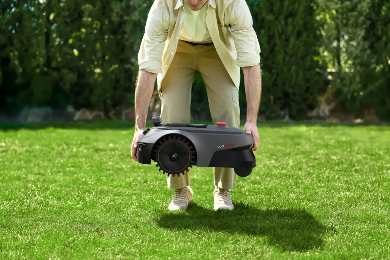 MOVA robot koszący