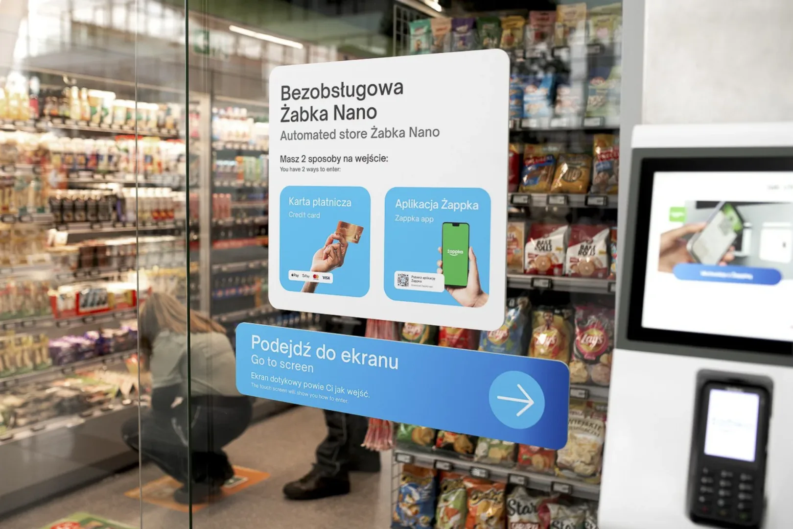 Podróżni zrobią zakupy w Żabka Nano 24h na lotnisku Wrocław.