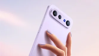 Smartfon vivo X300 FE.