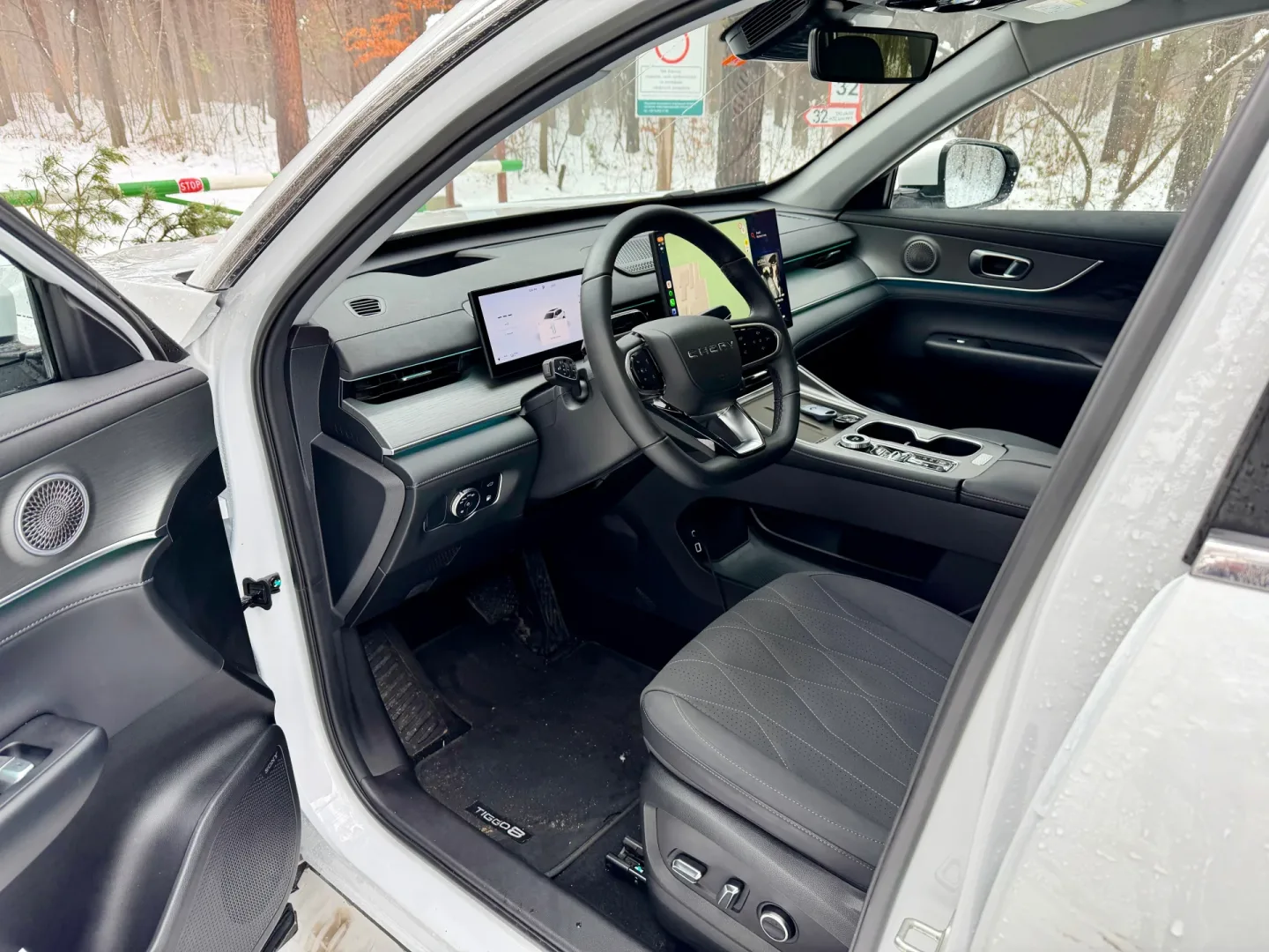 Test Chery Tiggo 8 PHEV - duży, wygodny SUV z napędem hybrydowym.