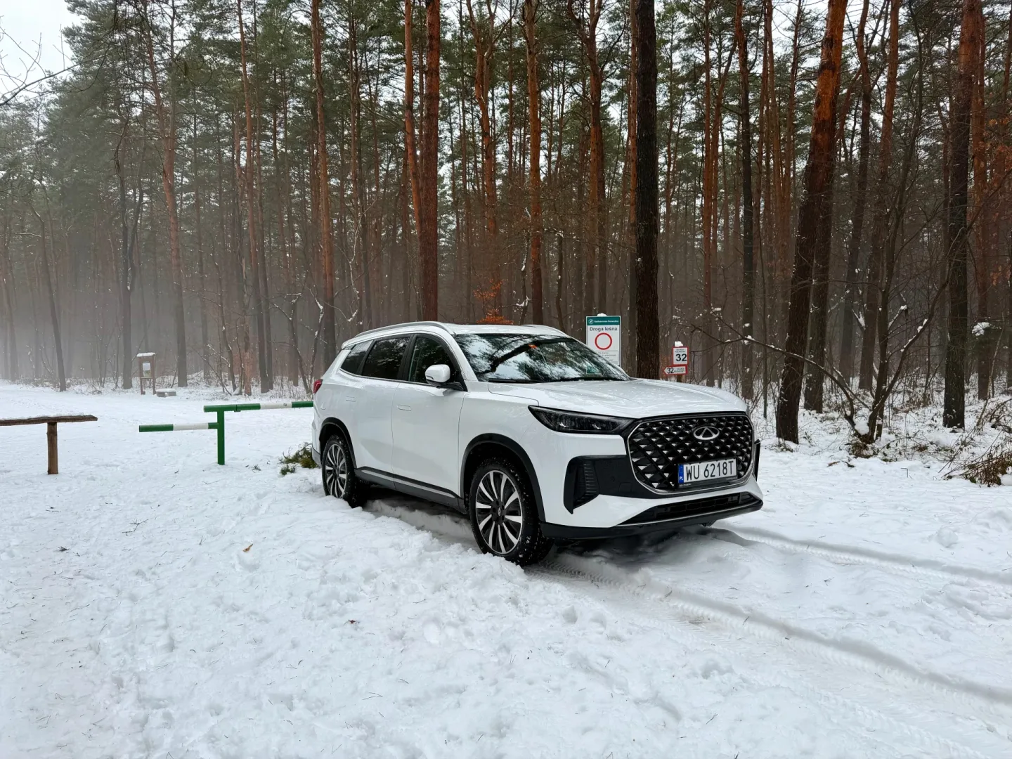 Test Chery Tiggo 8 PHEV - duży, wygodny SUV z napędem hybrydowym.