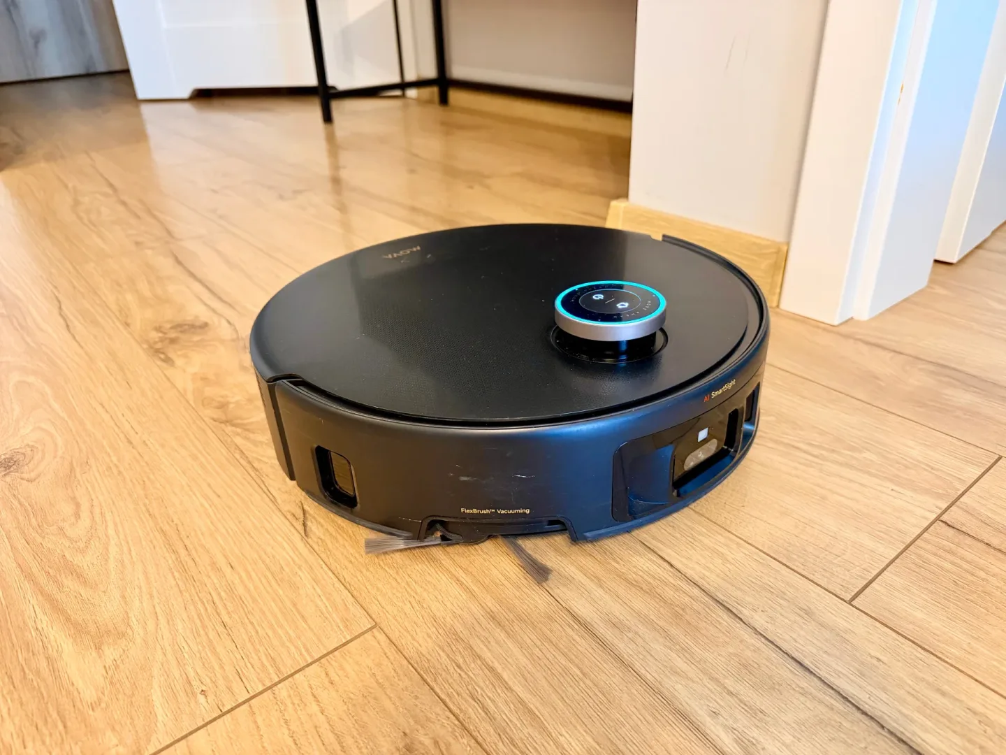 MOVA Z60 Ultra Roller Complete - robot sprzątający z rolką mopującą.