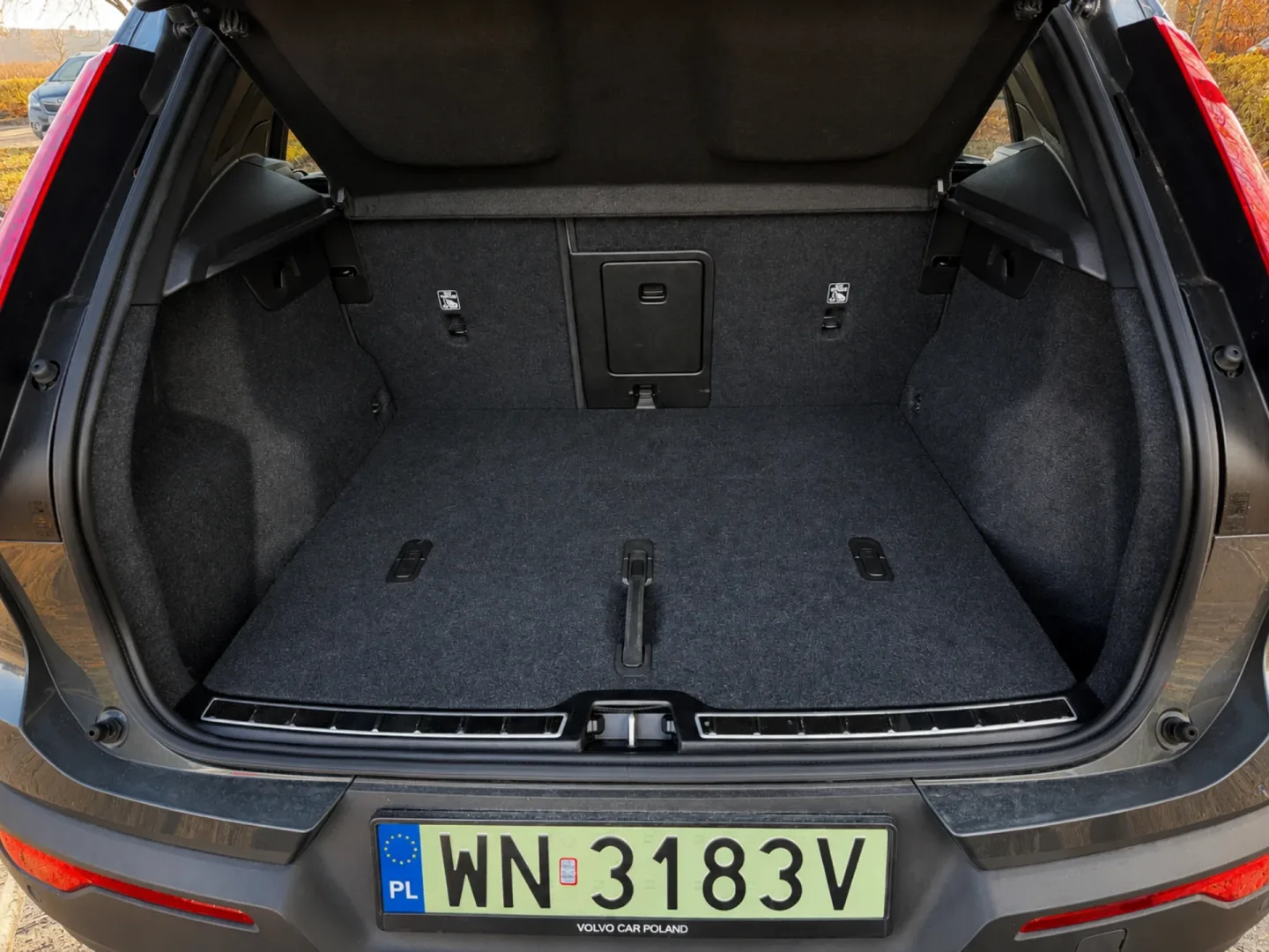 2025 Volvo EX40 Ultra Twin Motor Performance 