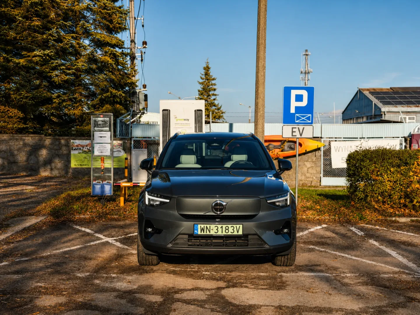 2025 Volvo EX40 Ultra Twin Motor Performance 