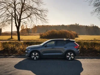 2025 Volvo EX40 Ultra Twin Motor Performance