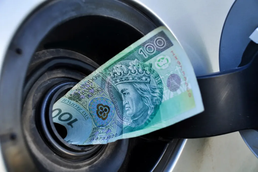 Auta z LPG znikają w 32 dni. Polacy liczą koszty