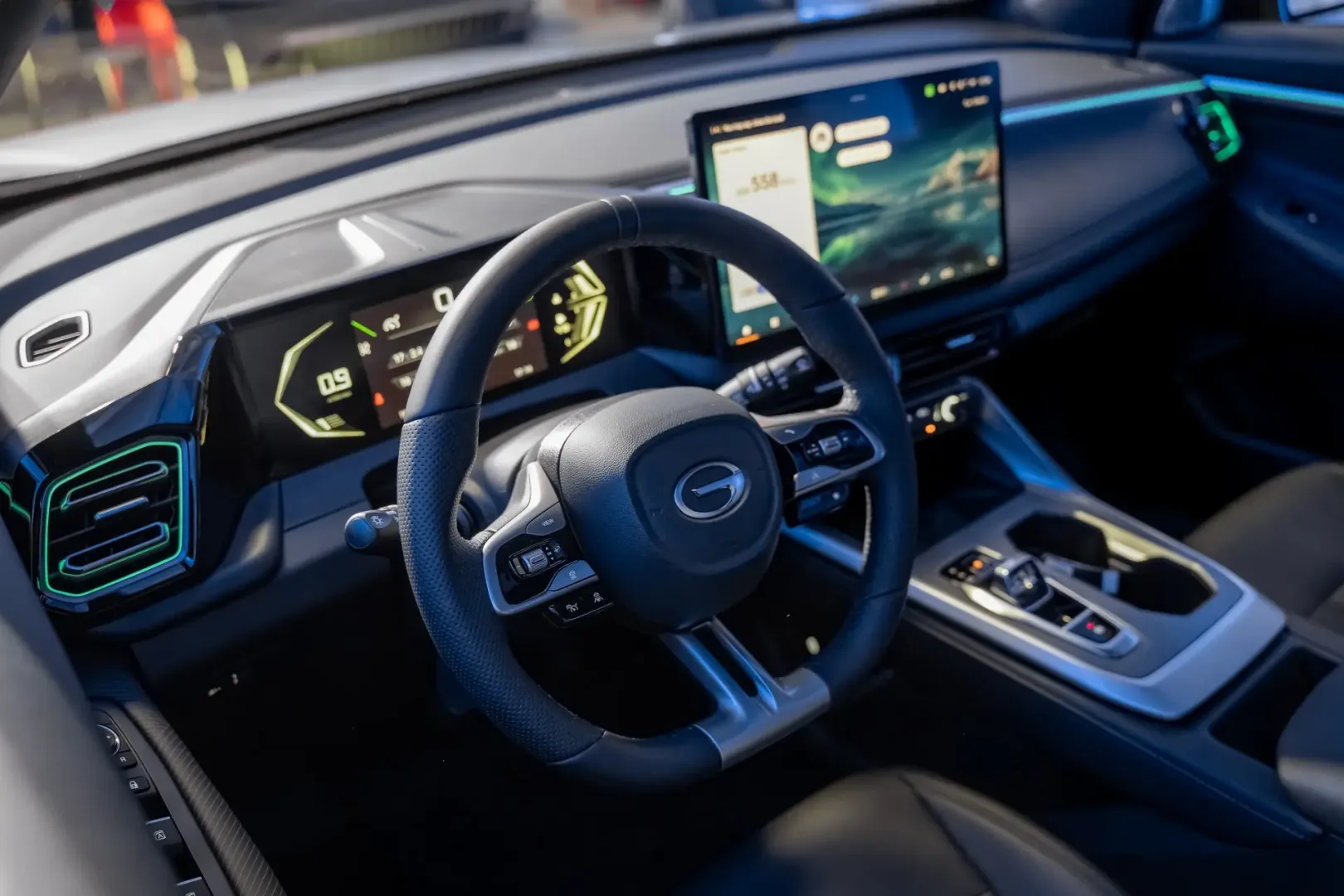 GAC EMZOOM. Chińczycy wjeżdżają do Polski spalinowym SUV-em za 62 450 zł GAC EMZOOM