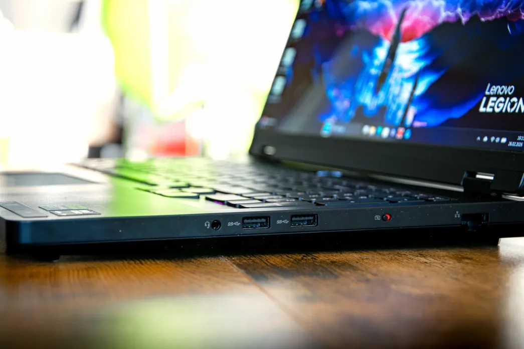 Lenovo Legion Pro 5i Gen 10 16IAX10H. Fot.: Ernest Dragan.