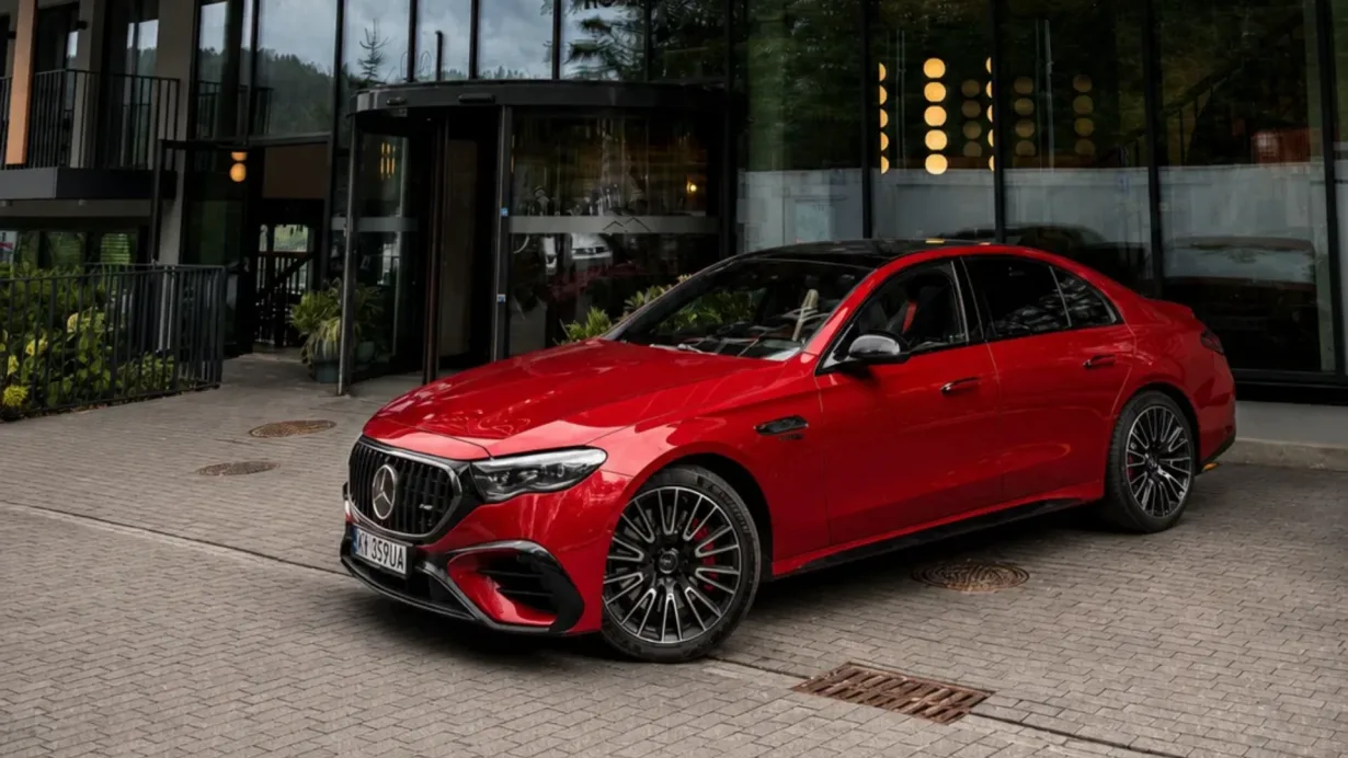 Mercedes-AMG E 53 Hybrid 4MATIC+