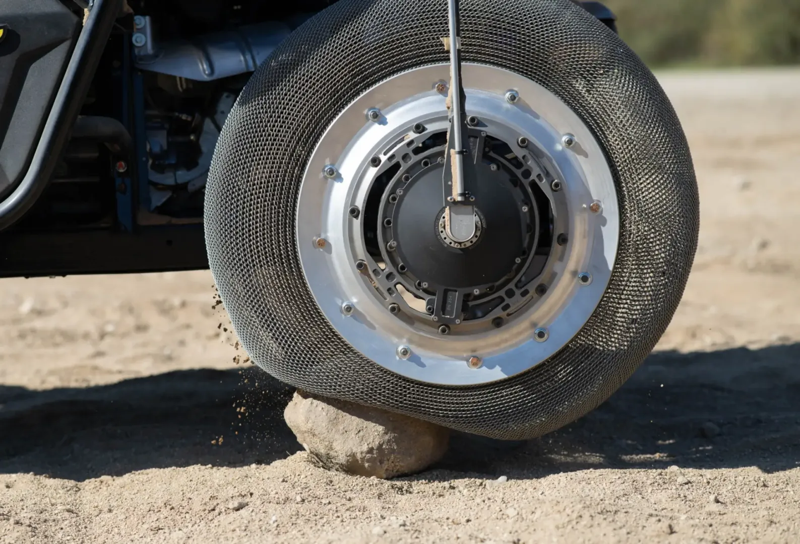 Opony księżycowe Goodyear: tam nie ma lawety Opony księżycowe Goodyear