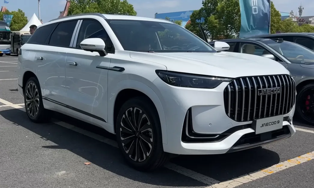 Luksusowy SUV z Chin: Jaecoo 9.