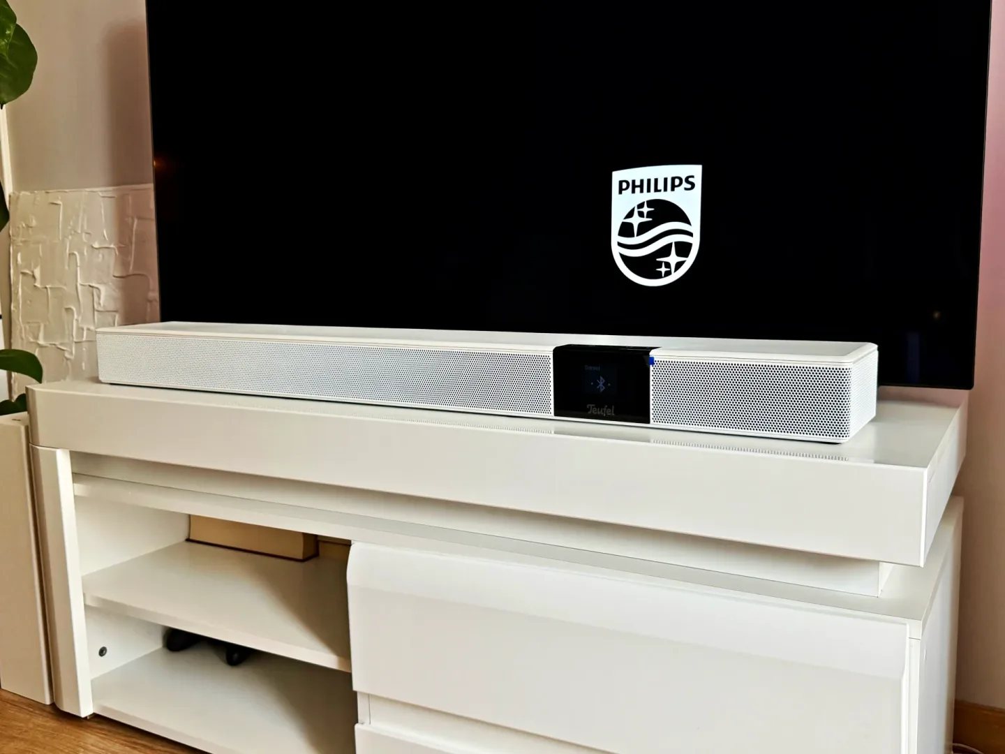 Teufel Cinebar 22