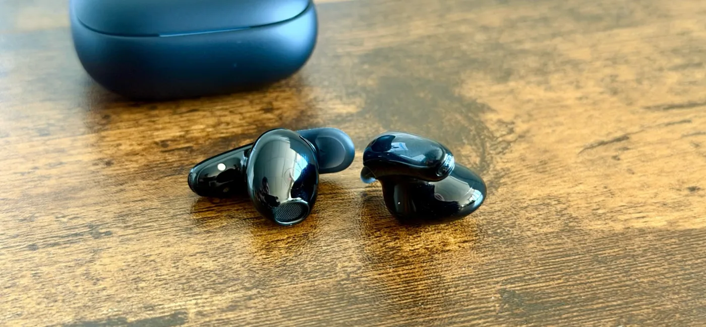 Słuchawki douszne z ANC Soundcore Liberty Buds.