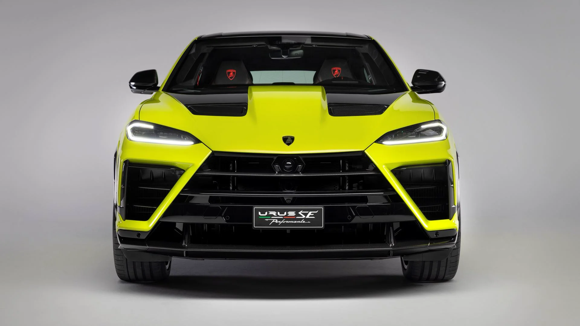 Lamborghini Urus SE Performante