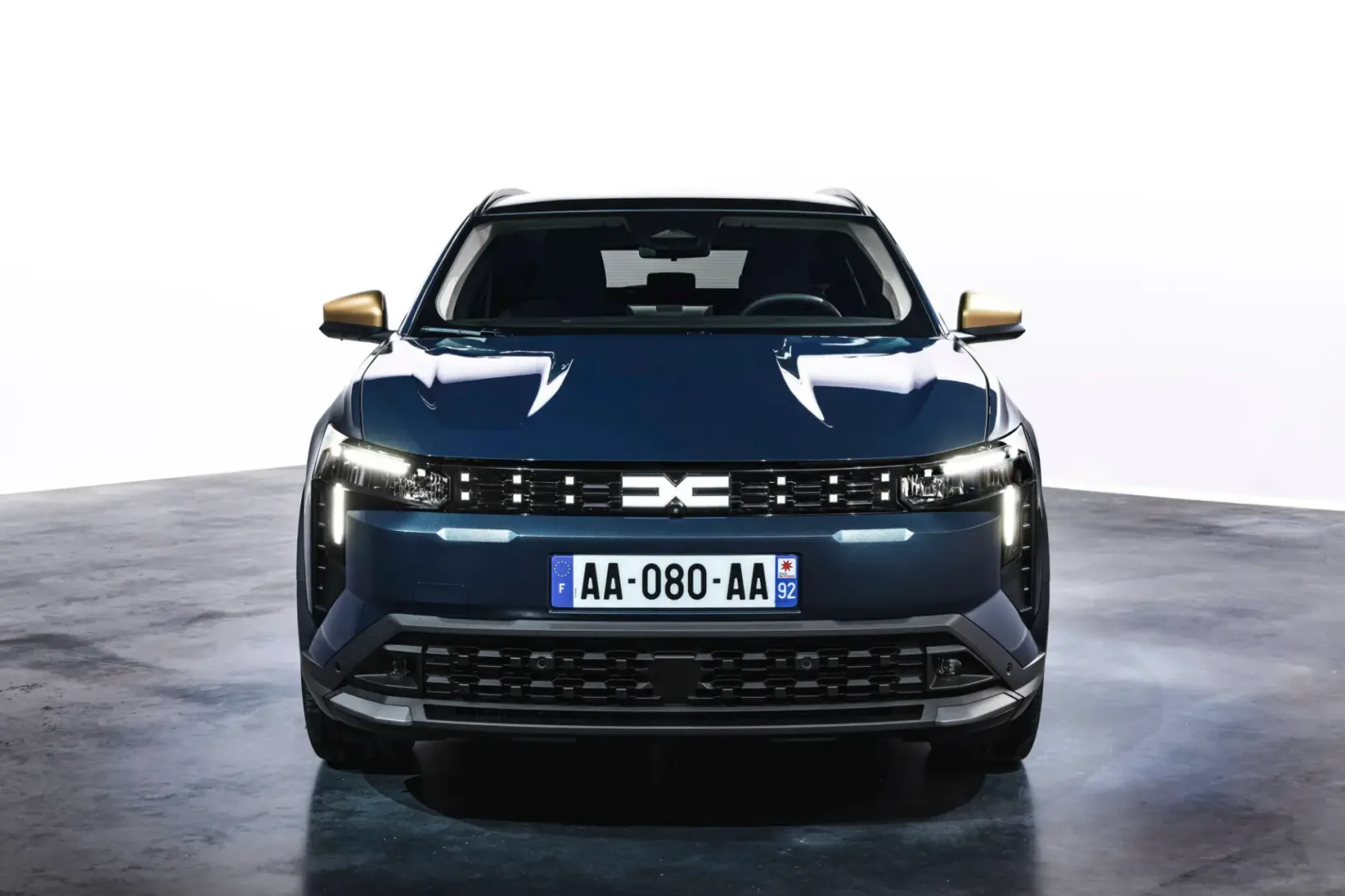 Dacia Striker. Dacia robi auto dla tych, którym SUV-y odjechały ceną Dacia Striker