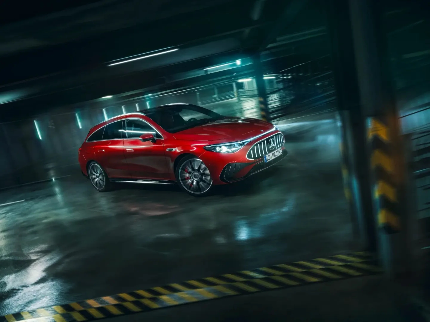 Mercedes-AMG CLA 45 4MATIC+. To EV udaje prawdziwe AMG Mercedes-AMG CLA 45 4MATIC+