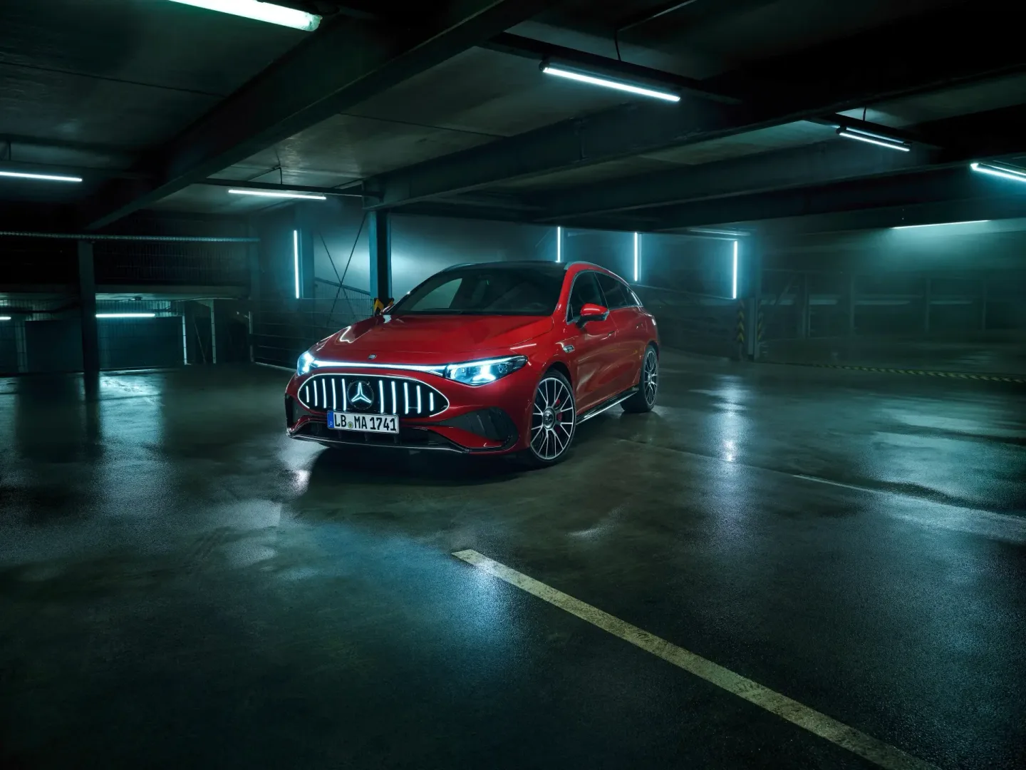 Mercedes-AMG CLA 45 4MATIC+. To EV udaje prawdziwe AMG Mercedes-AMG CLA 45 4MATIC+
