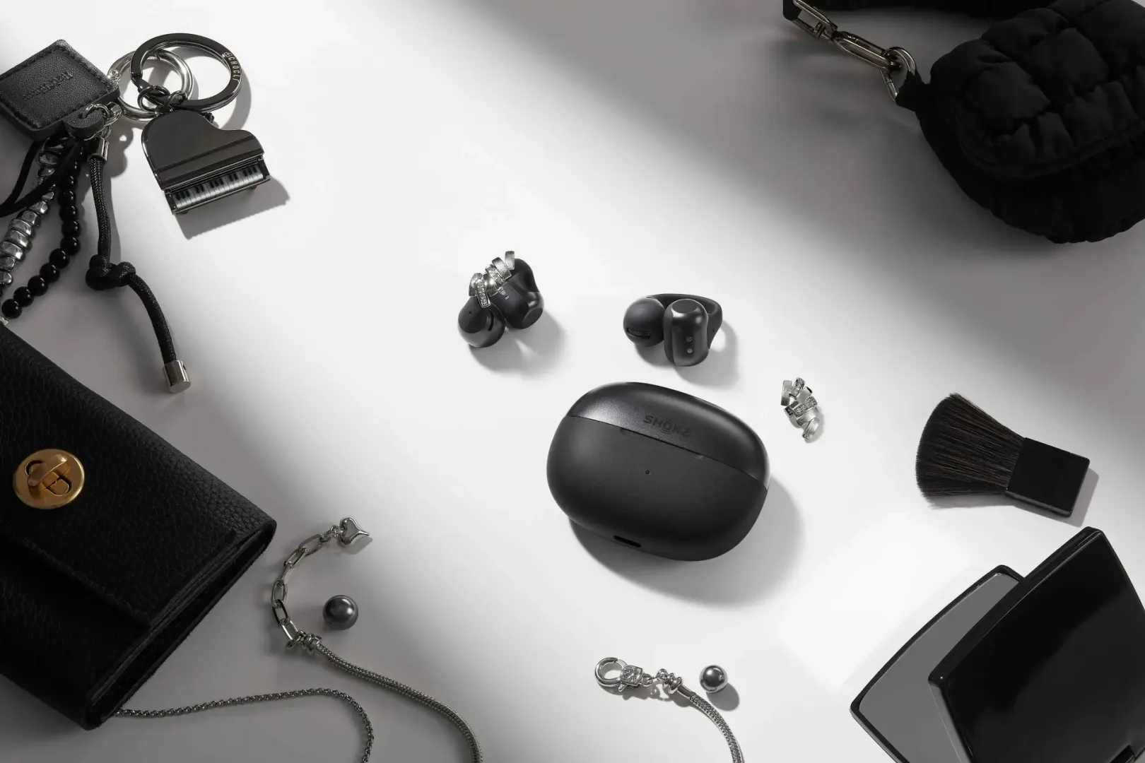 Shokz OpenDots 2 i Air. Słuchawki bez odcinania od świata. Shokz OpenDots 2