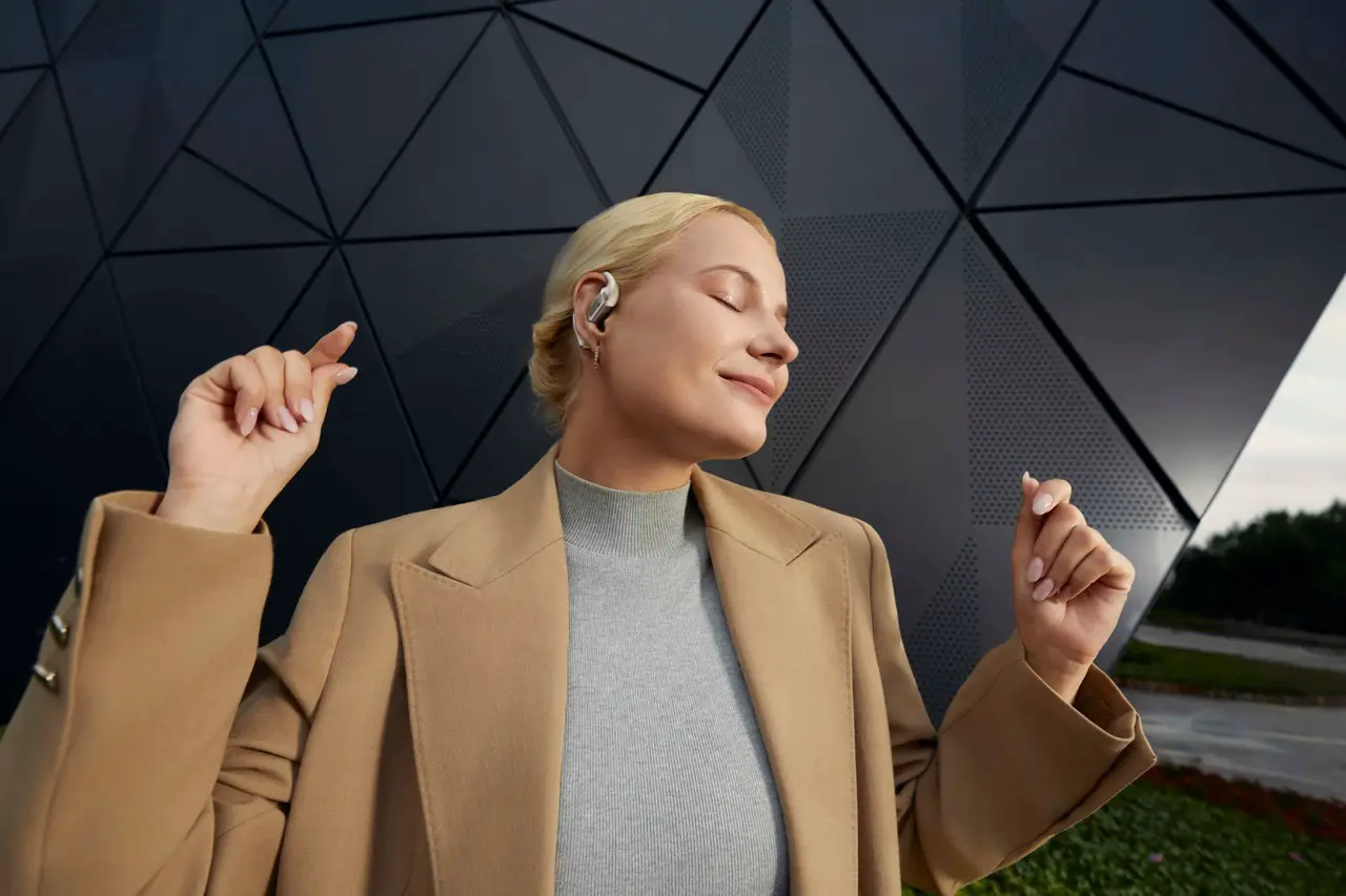 Shokz OpenFit Pro. Słyszysz muzykę, miasto i własne myśli Shokz OpenFit Pro