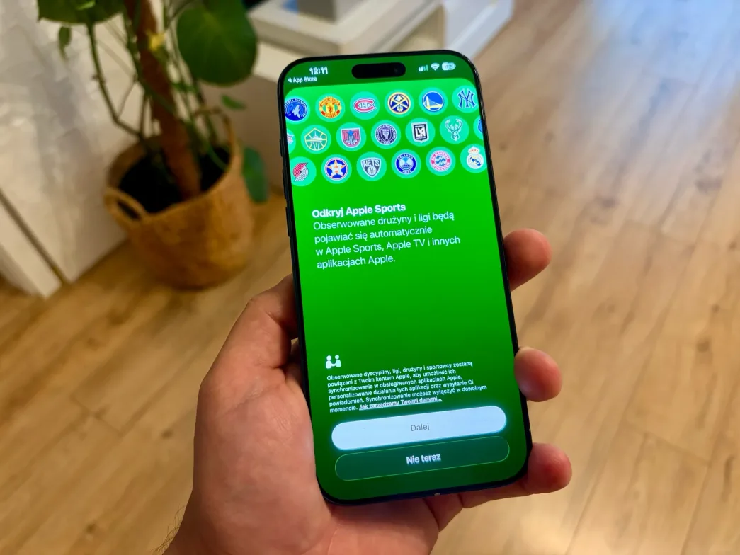 Aplikacja Apple Sports na smartfonie iPhone 17 Pro Max - Polska Ekstraklasa też tam trafi