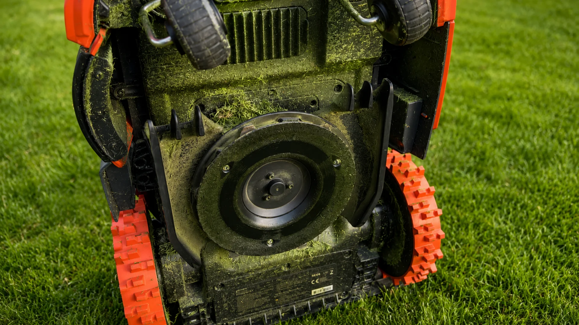 Robot koszący Segway Navimow H210.