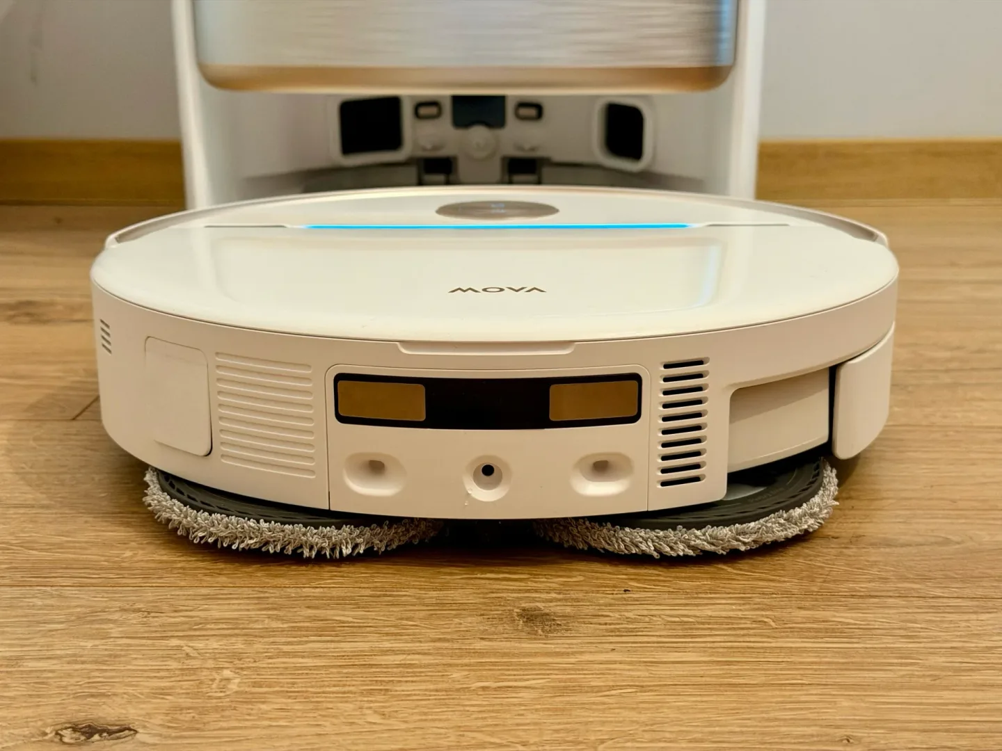 Ten robot kosztuje 5500 zł. Po chwili rozumiesz że to okazja MOVA V70 Ultra Complete.