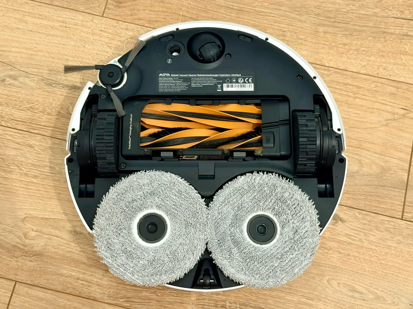 Ten robot kosztuje 5500 zł. Po chwili rozumiesz że to okazja Robot sprzątający MOVA V70 Ultra Complete.