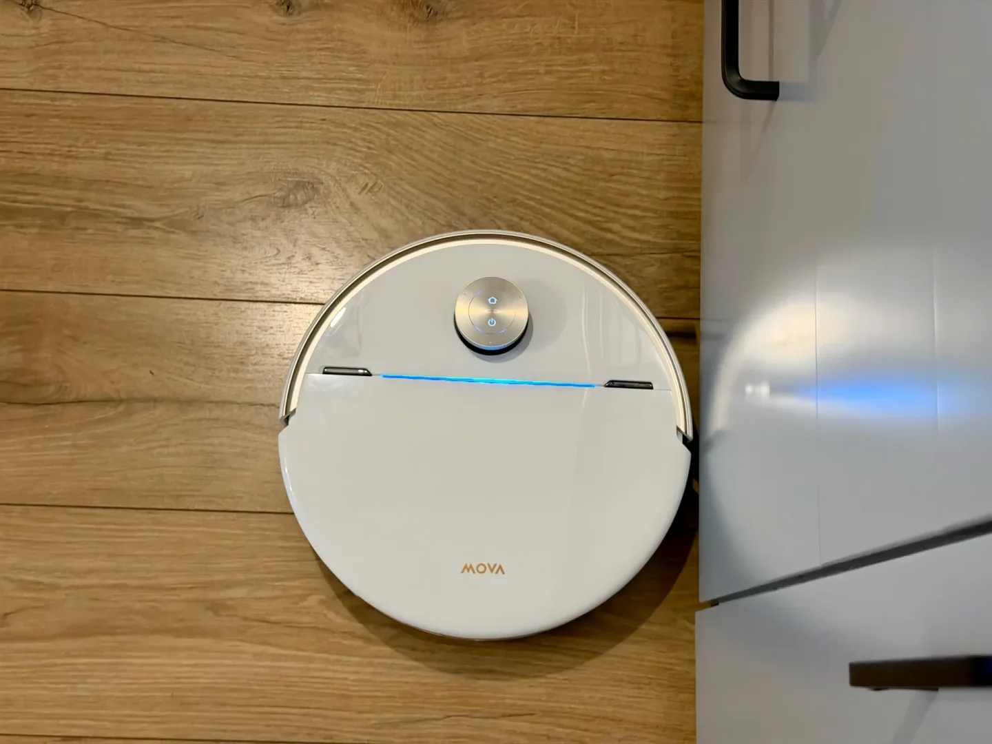 Ten robot kosztuje 5500 zł. Po chwili rozumiesz że to okazja MOVA V70 Ultra Complete.