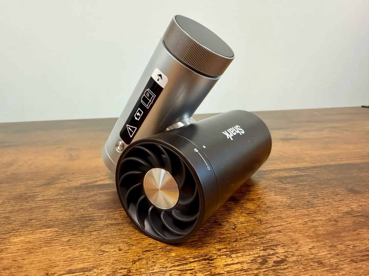 Shark ChillPill ratuje przed upałem? Test w 35 stopniach Shark ChillPill