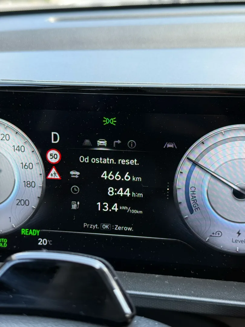Hyundai Inster 49kWh. Wygląda śmiesznie, a to początek zalet Hyundai Inster Long Range 49 kWh 115KM