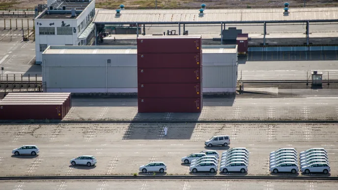 Chiński eksport coraz częściej zastępuje producentom słabszy popyt na rodzimym rynku. Motoryzacja jest najbardziej widocznym przykładem tego zjawiska.