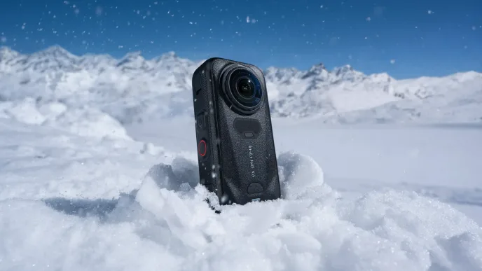 Insta360 X6