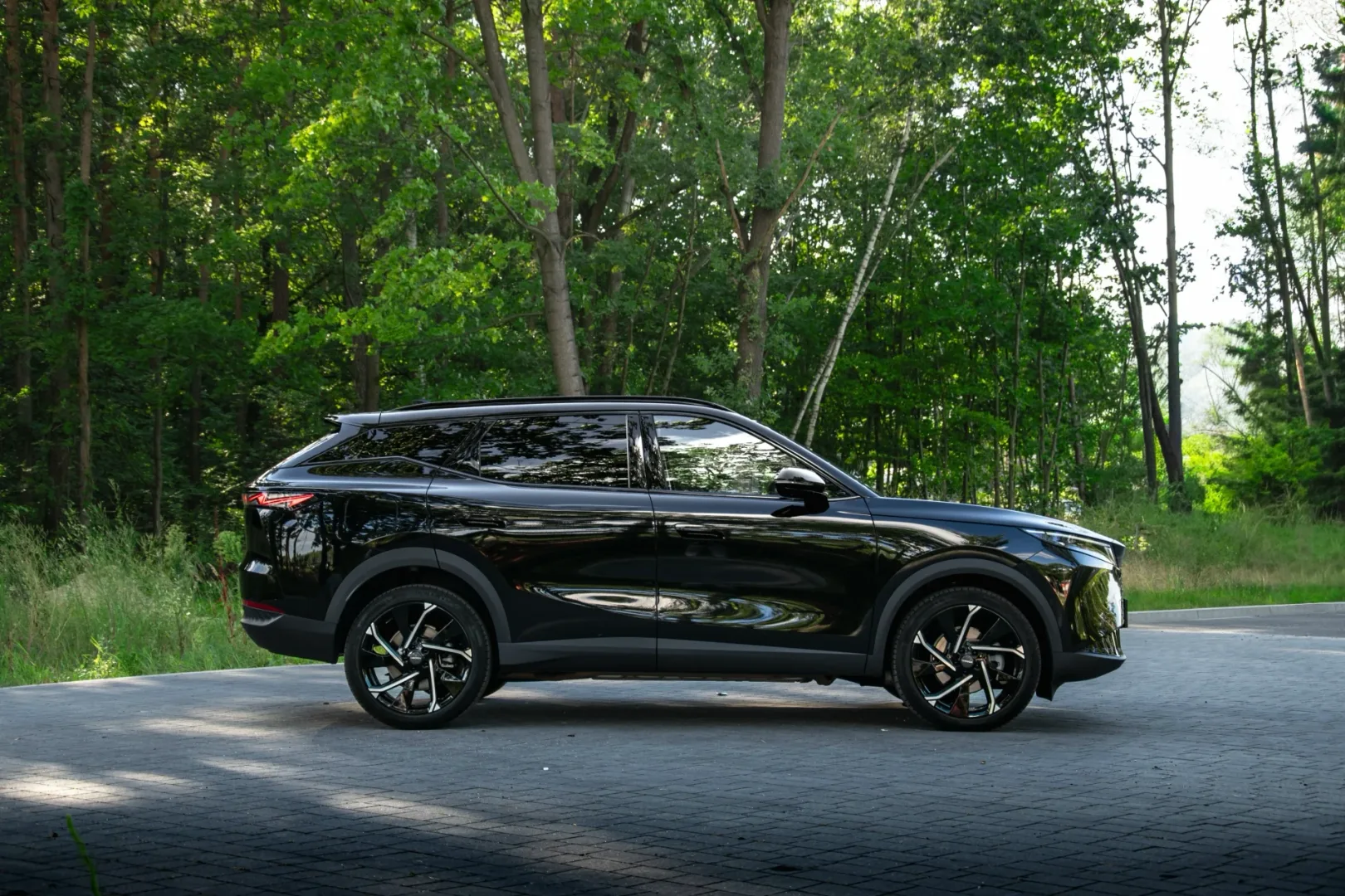 Test OMODA 7 Super Hybrid. Dobry SUV, ale warty 170 tys.? OMODA 7 Super Hybrid. Fot.: Ernest Dragan.