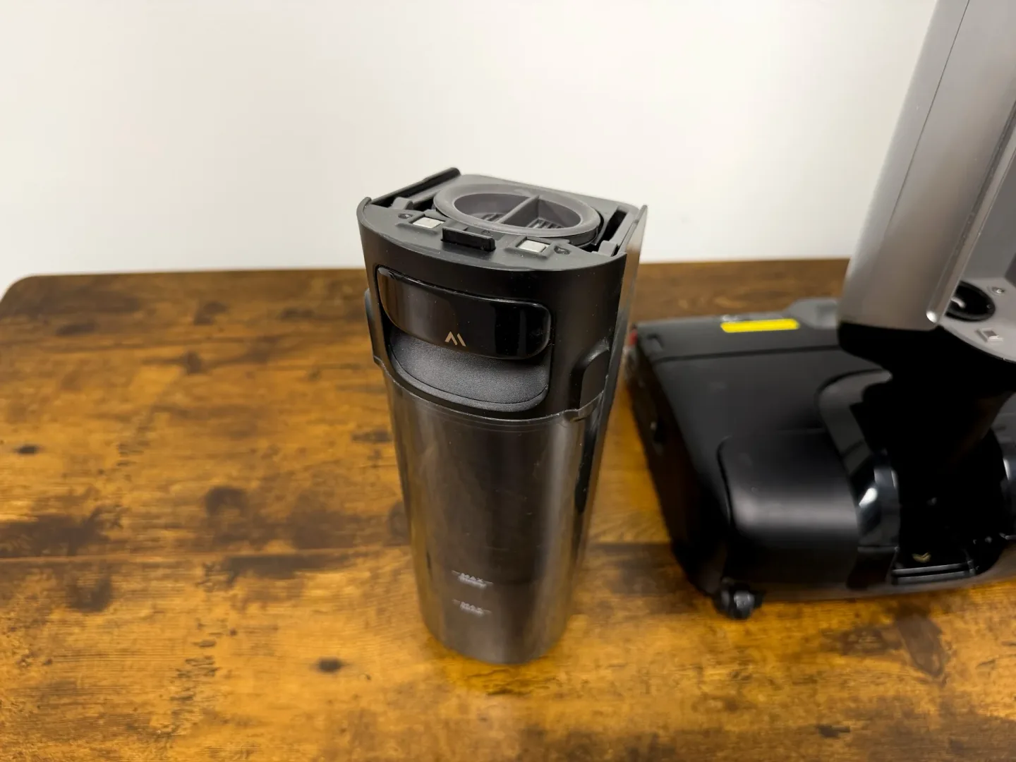 Test MOVA X4 Pro - odkurzacz wet&dry.