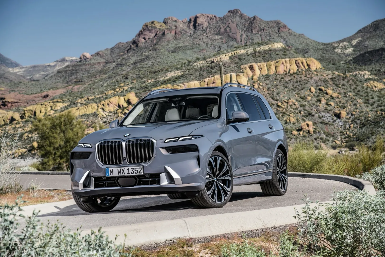 BMW X3 czy X5 w 2026. Który SUV wybrać (i kiedy zejść do X1) BMW X7