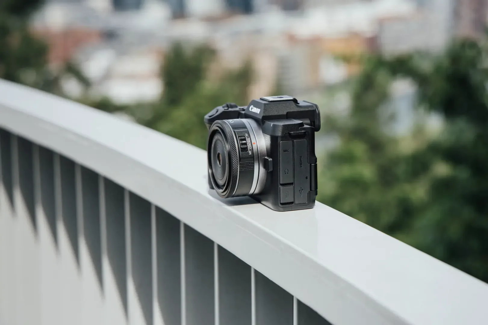 Canon EOS R8 Mark II. Mały korpus, duże możliwości Canon EOS R8 Mark II