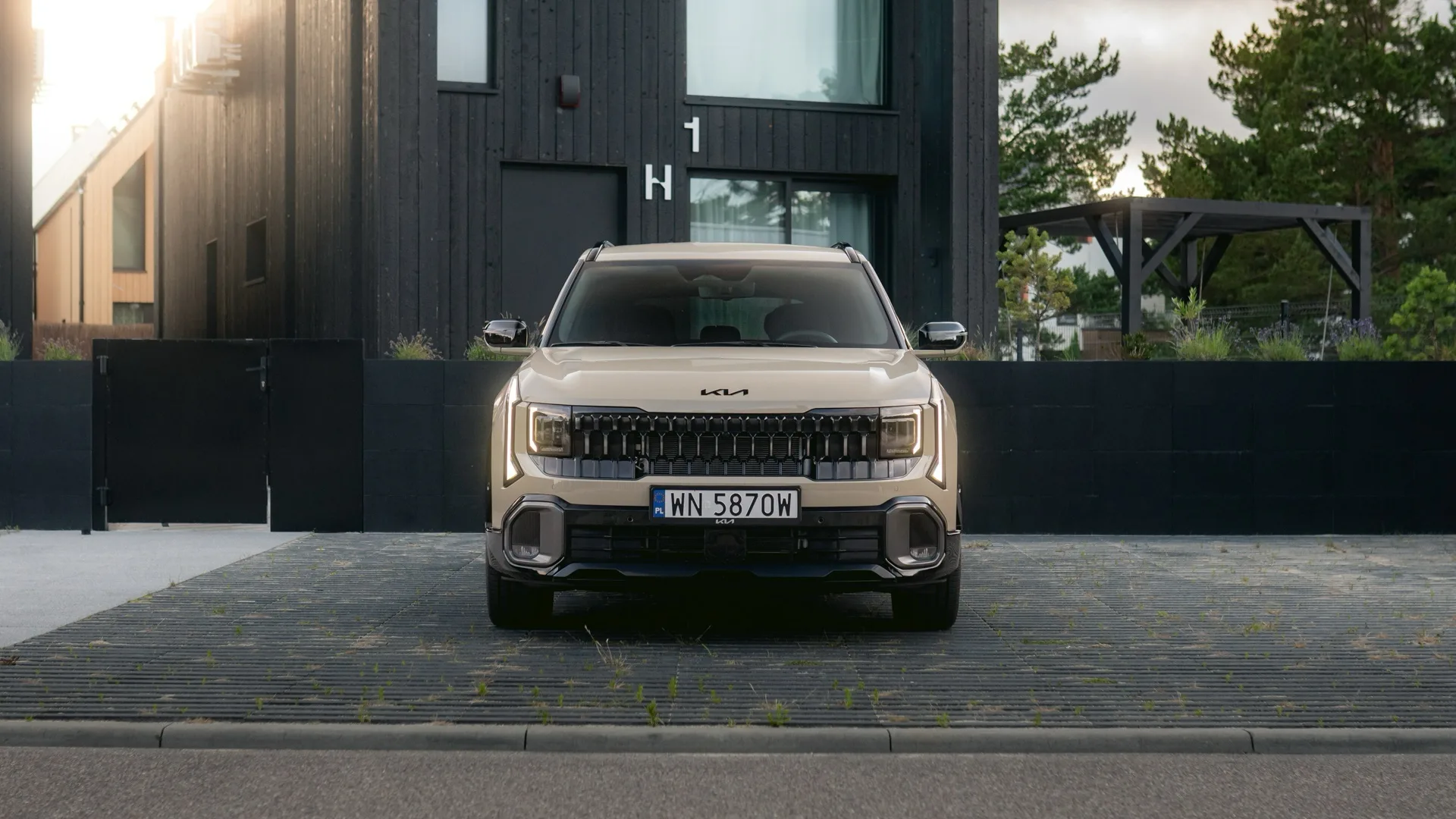 Kia Seltos HEV. Elektryk? Nie. I właśnie to jest najlepsze Kia Seltos HEV