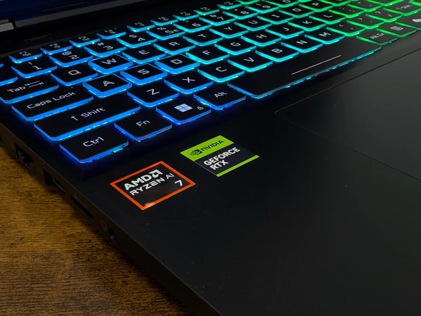 Acer Nitro 16S AI AN16S-61-R31Q