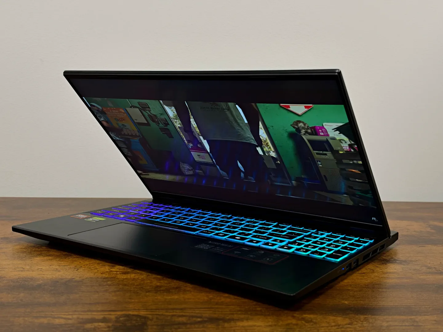 Acer Nitro 16S AI AN16S-61-R31Q