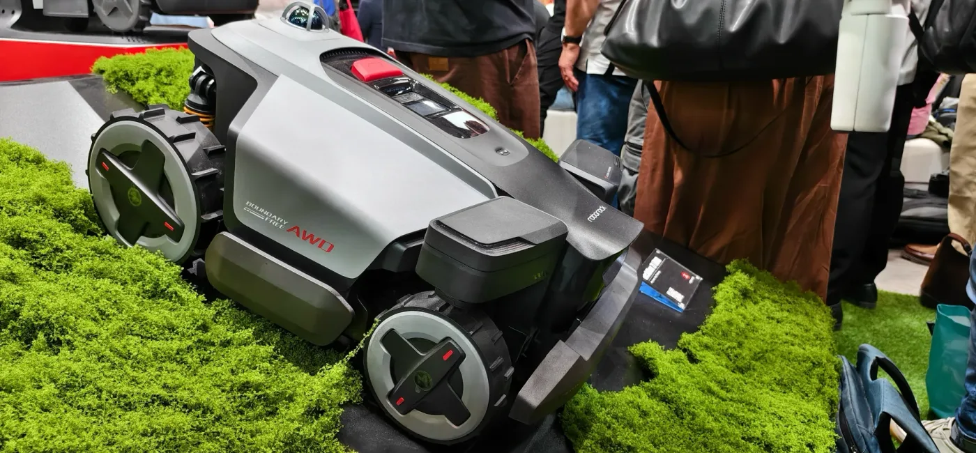Robot koszący marki Roborock