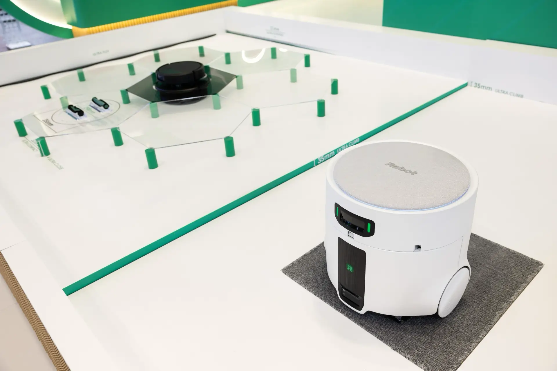 Roomba Duo. iRobot zrobił robota dla… robota Roomba Duo