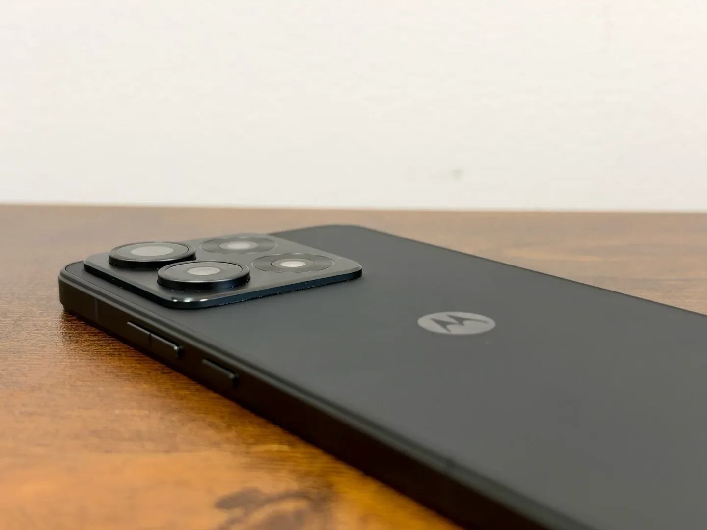Używałem Motorola Edge 70 Max zamiast laptopa. To działa! Smartfon Motorola Edge 70 Max.