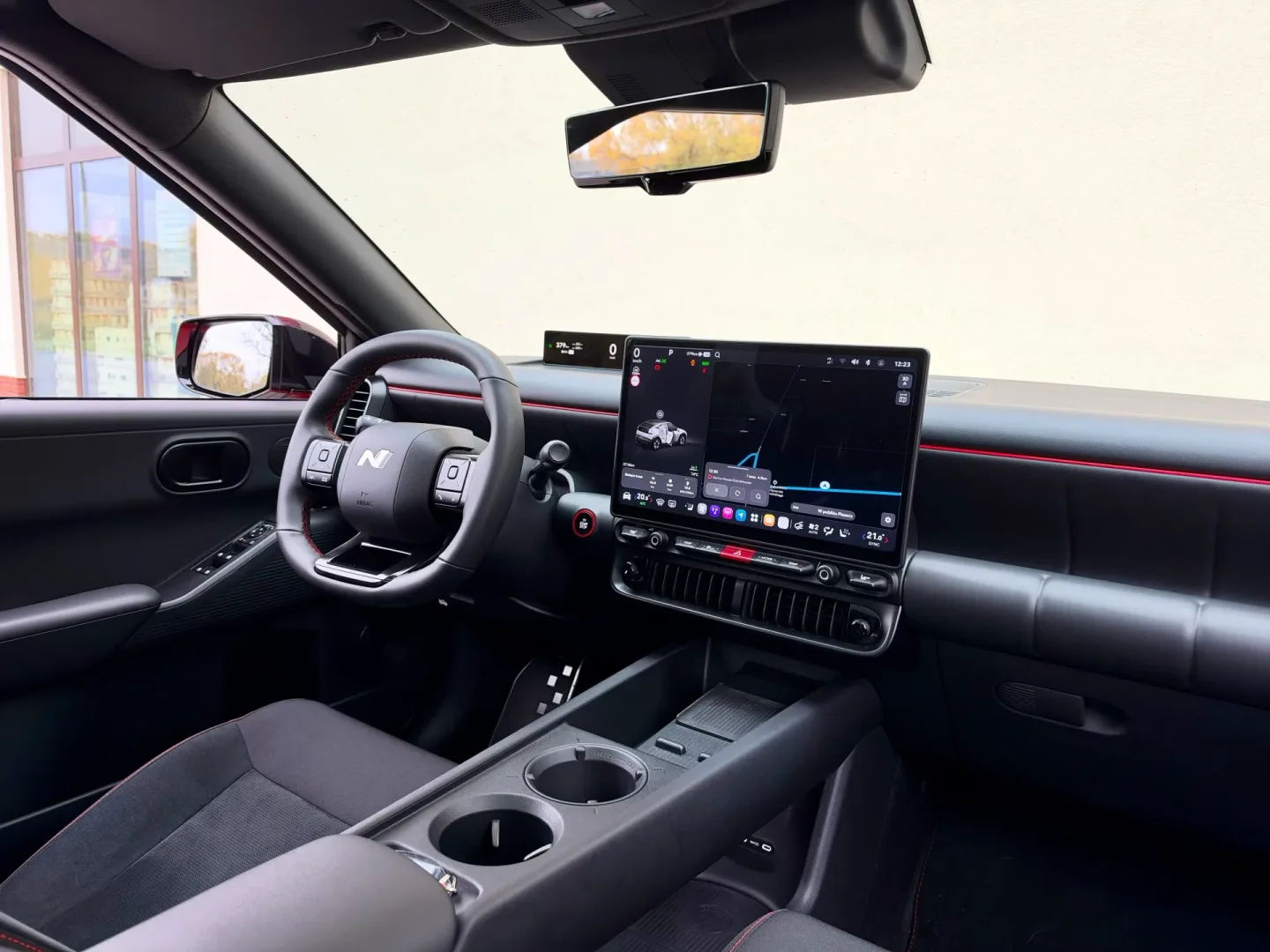 Jeździłem Hyundai IONIQ 3. Fajne auto ale CRX nie odzobaczę Hyundai IONIQ 3